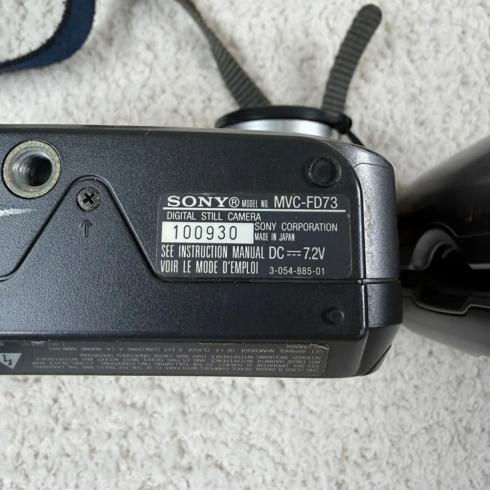 Sony Digital Mavica LOT OF 2‎ MVC FD73 10x Zoom Digital Still Camera WORKS